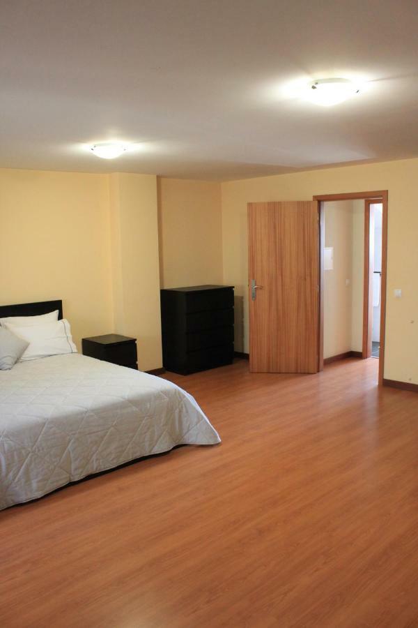 Flamingo Rose Apartment Porto Bagian luar foto